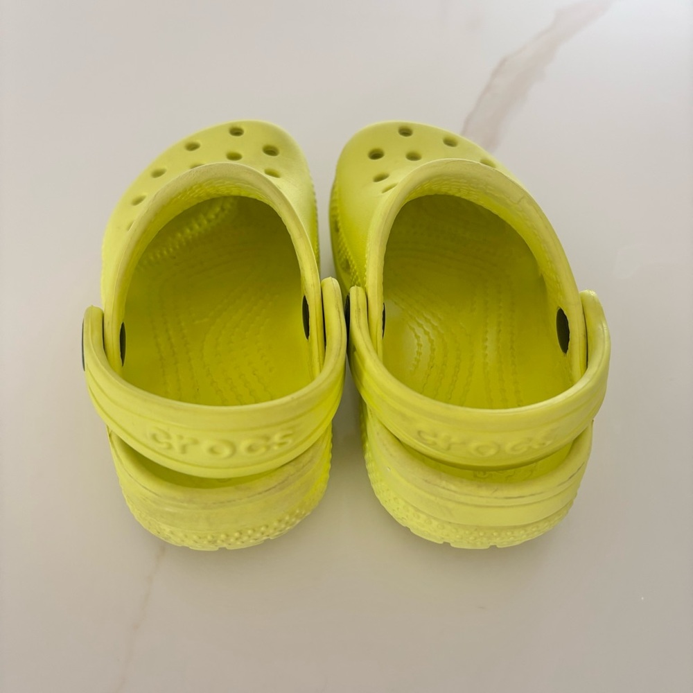 CROCS Classic Clog - Picture 3 of 6
